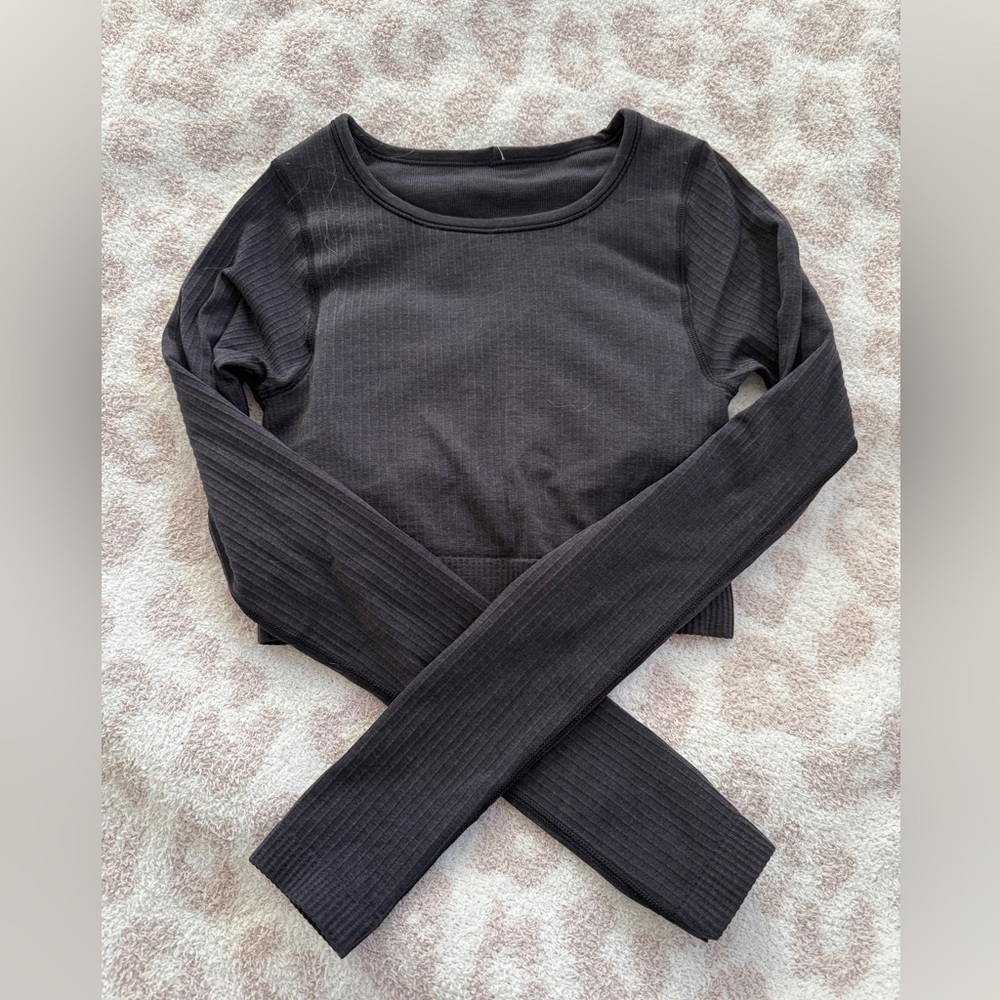 Lululemon Ebb to the street